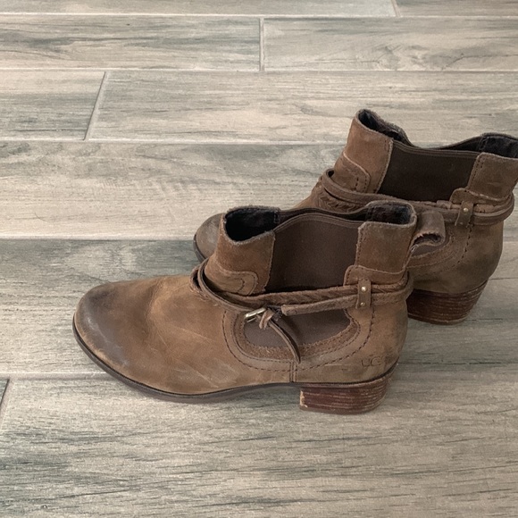 Ugg boots - Picture 6 of 11